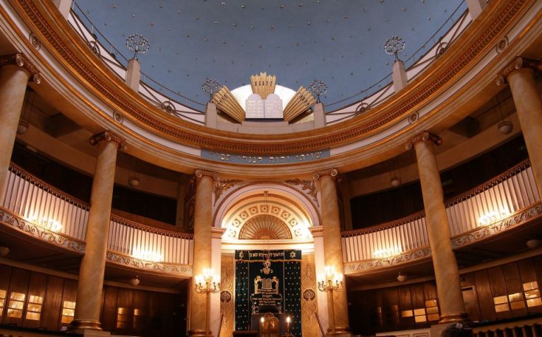 Jewish Vienna: City Synagogue Guided Tour