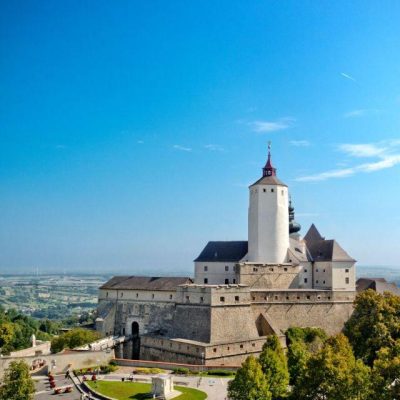 טירת פורכטנשטיין - Forchtenstein Castle